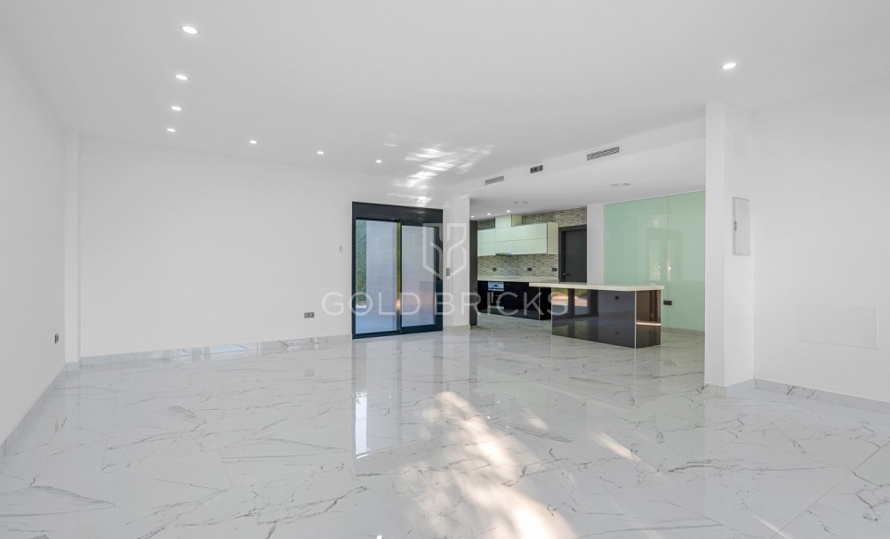 Återförsäljning · Villa · Campoamor