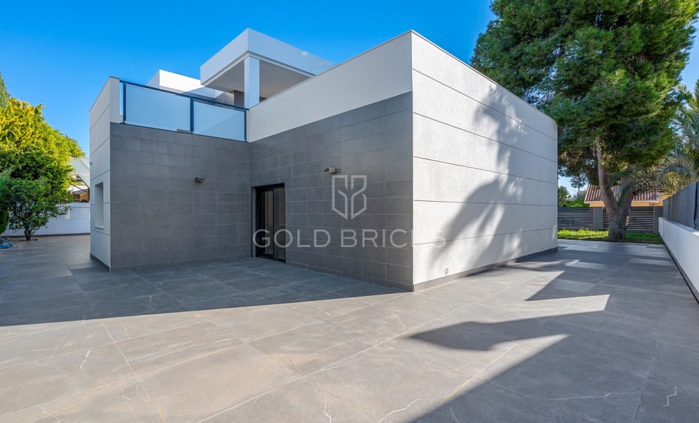 Återförsäljning · Villa · Campoamor