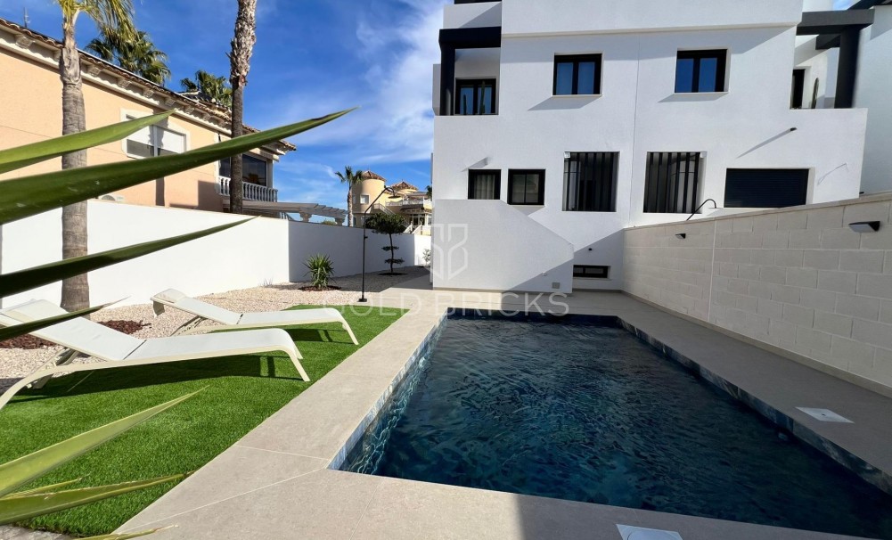 New Build · Villa · Benferri · Benfis Park