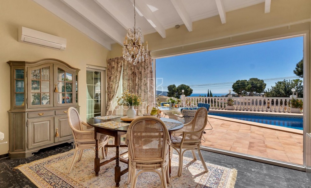 Återförsäljning · VILLOR · Moraira · Benimeit