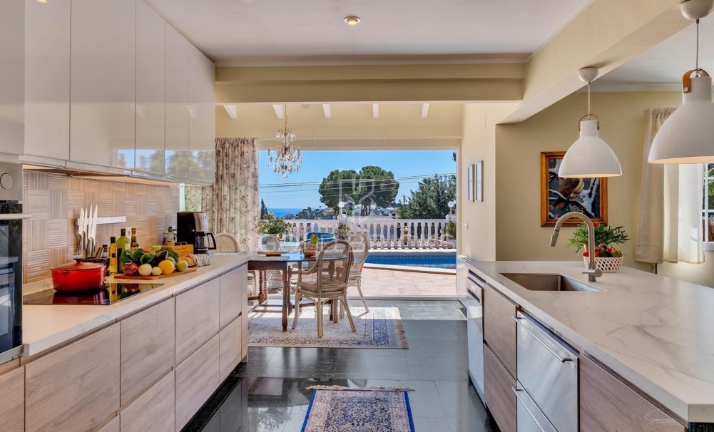 Återförsäljning · VILLOR · Moraira · Benimeit