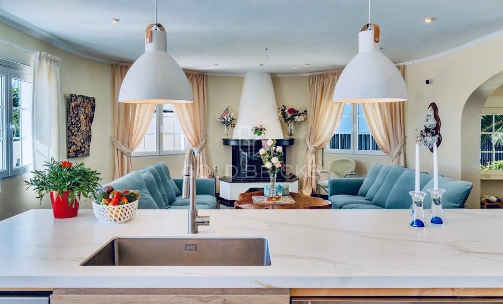 Återförsäljning · VILLOR · Moraira · Benimeit