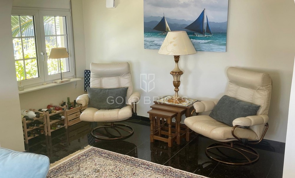 Återförsäljning · VILLOR · Moraira · Benimeit