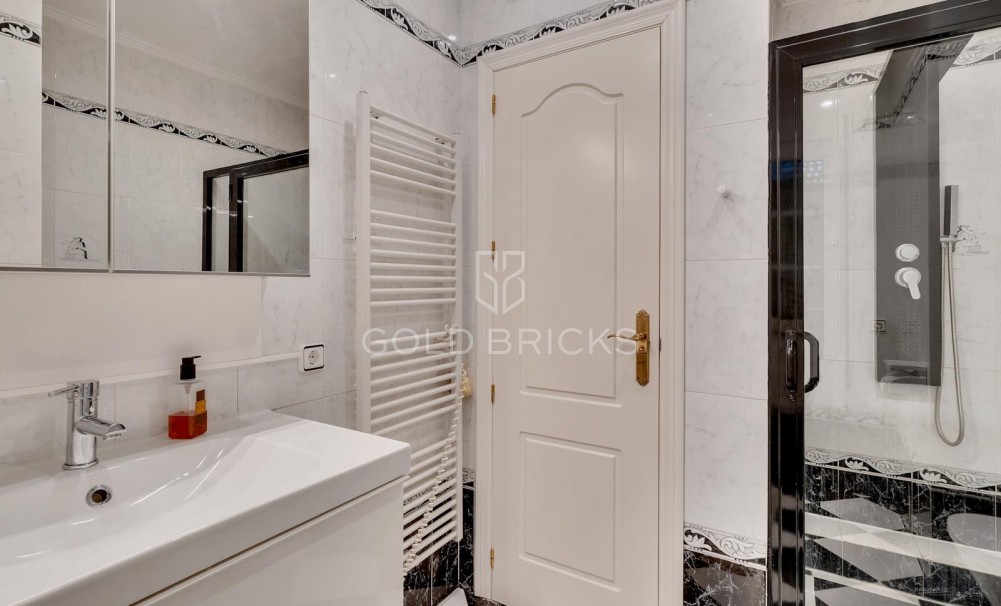 Återförsäljning · VILLOR · Moraira · Benimeit