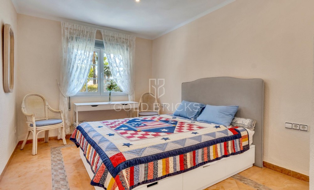 Återförsäljning · VILLOR · Moraira · Benimeit