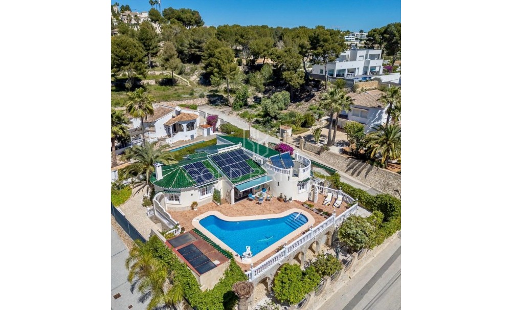 Återförsäljning · VILLOR · Moraira · Benimeit