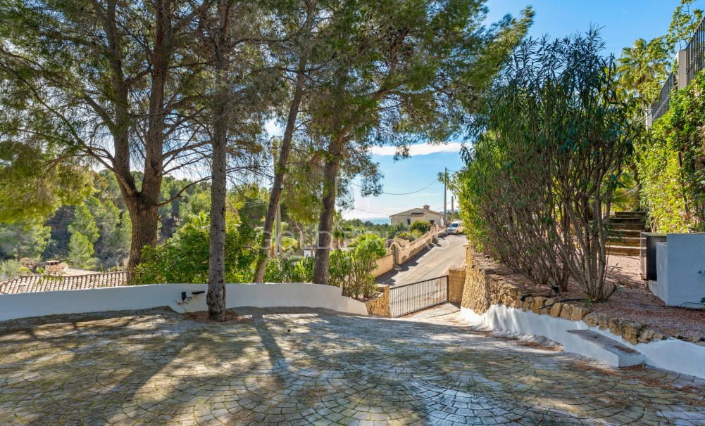 Sale · Luxury Villa · Altea
