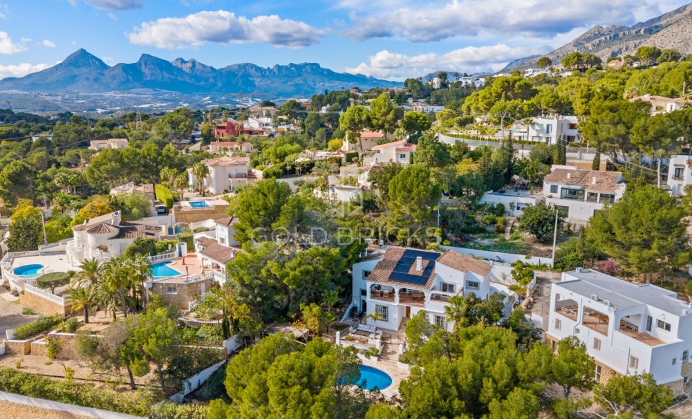 Sale · Luxury Villa · Altea