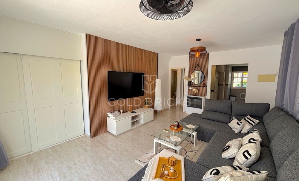 Återförsäljning · Villa · Villamartin, Orihuela Costa