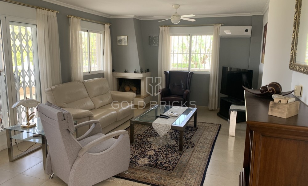 Återförsäljning · Villa · Algorfa (montemar)