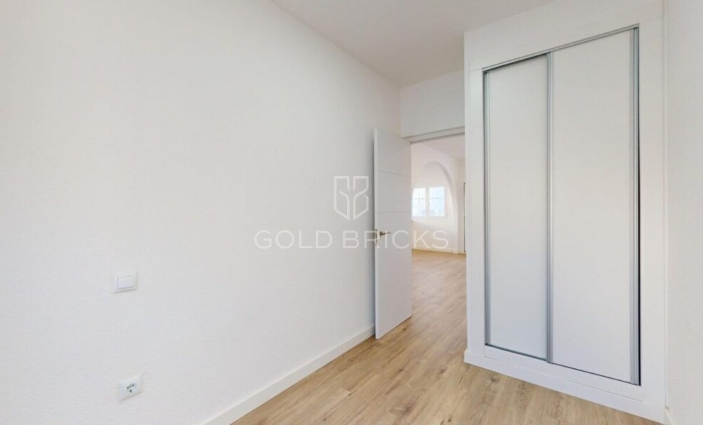 Sale · Bungalow · Blue Lagoon