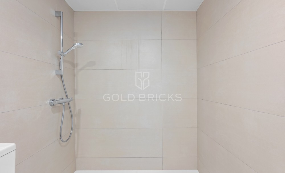 Revente · Attique · Denia · Puerto