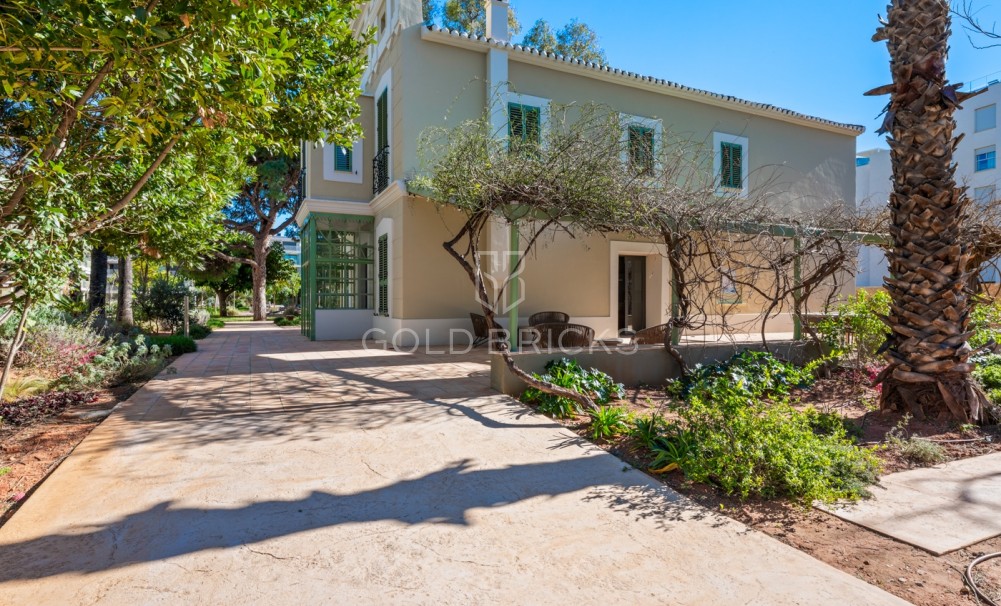 Revente · Attique · Denia · Puerto