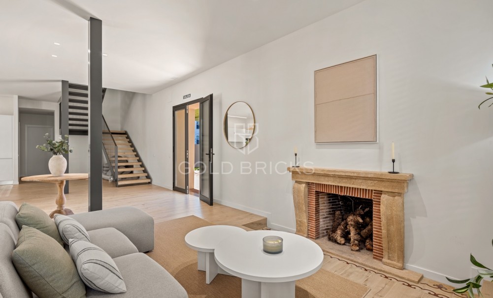 Revente · Attique · Denia · Puerto