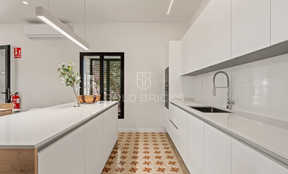 Revente · Attique · Denia · Puerto