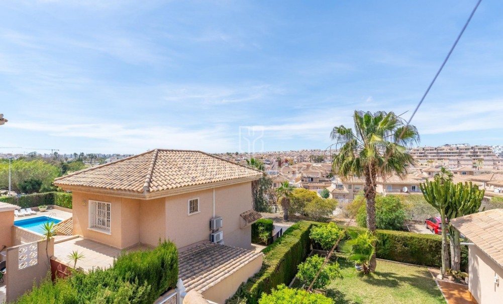 Sale · House - Detached Villa · Torrevieja · Torrevieja Centro