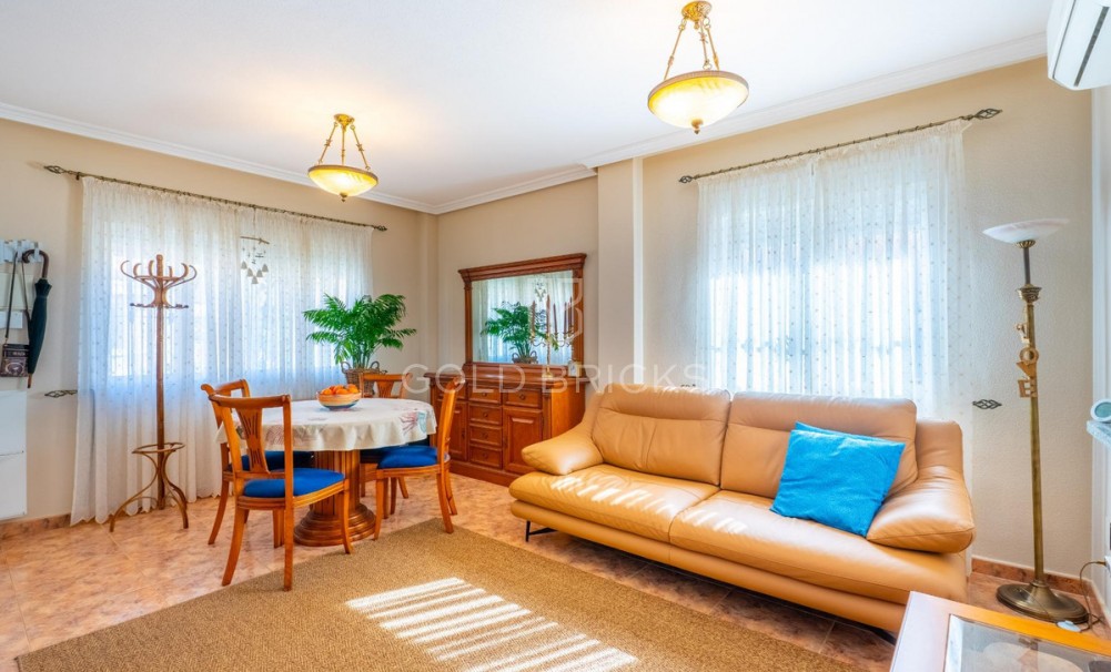 Revente ·  · Orihuela · La Regia