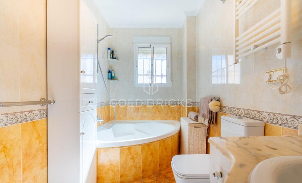 Revente ·  · Orihuela · La Regia