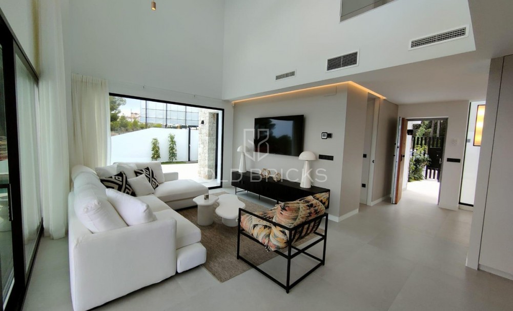 Sale · House - Bungalow · Polop · Polop Centro