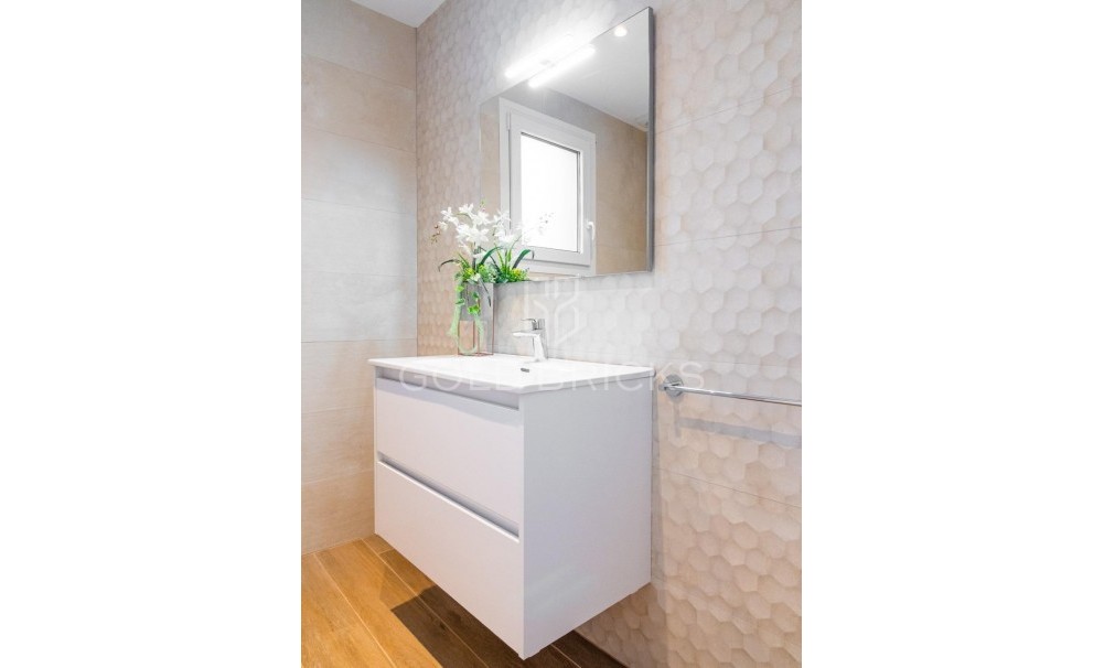 Sale · House - Bungalow · Polop · Polop Centro