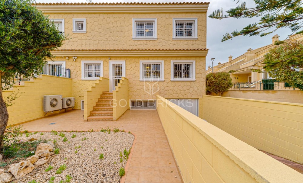 Sale · House - Bungalow · Torrevieja · Torrevieja Centro