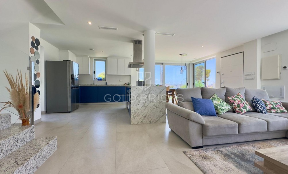 Sale · House - Bungalow · Finestrat