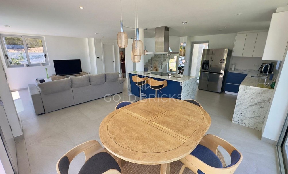 Sale · House - Bungalow · Finestrat