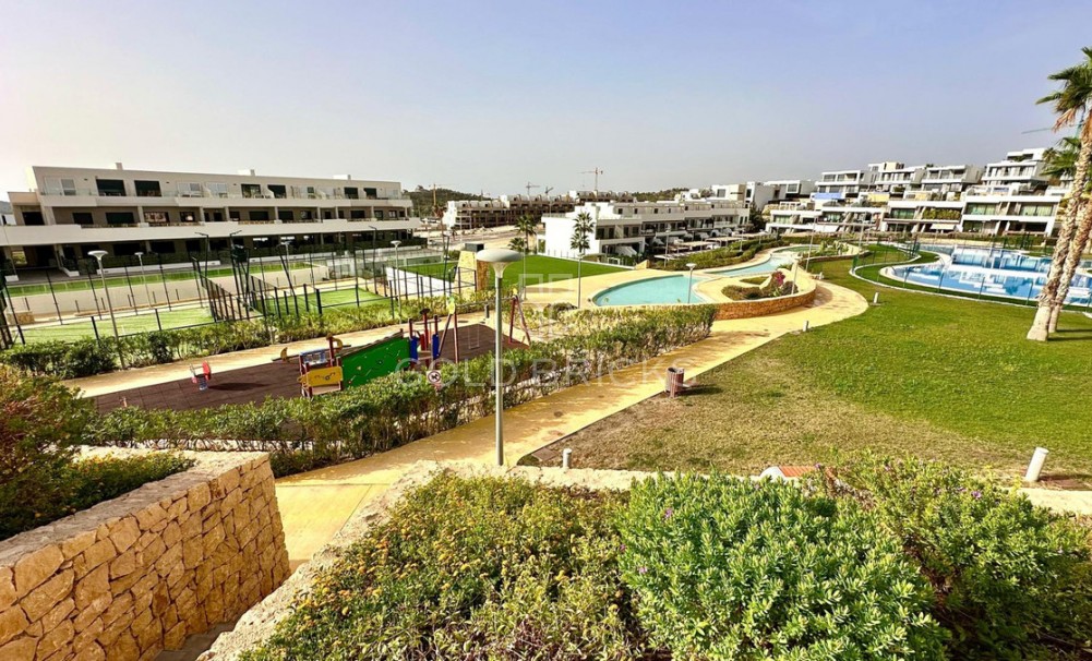 Resale ·  · Finestrat