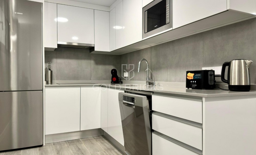 Resale ·  · Finestrat