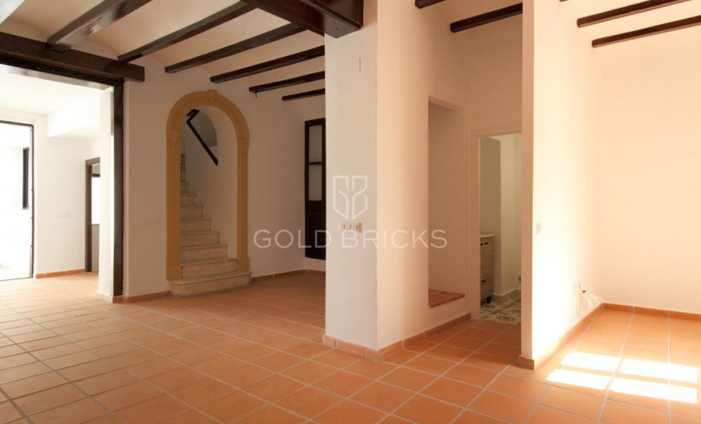 Wederverkoop ·  · Oliva