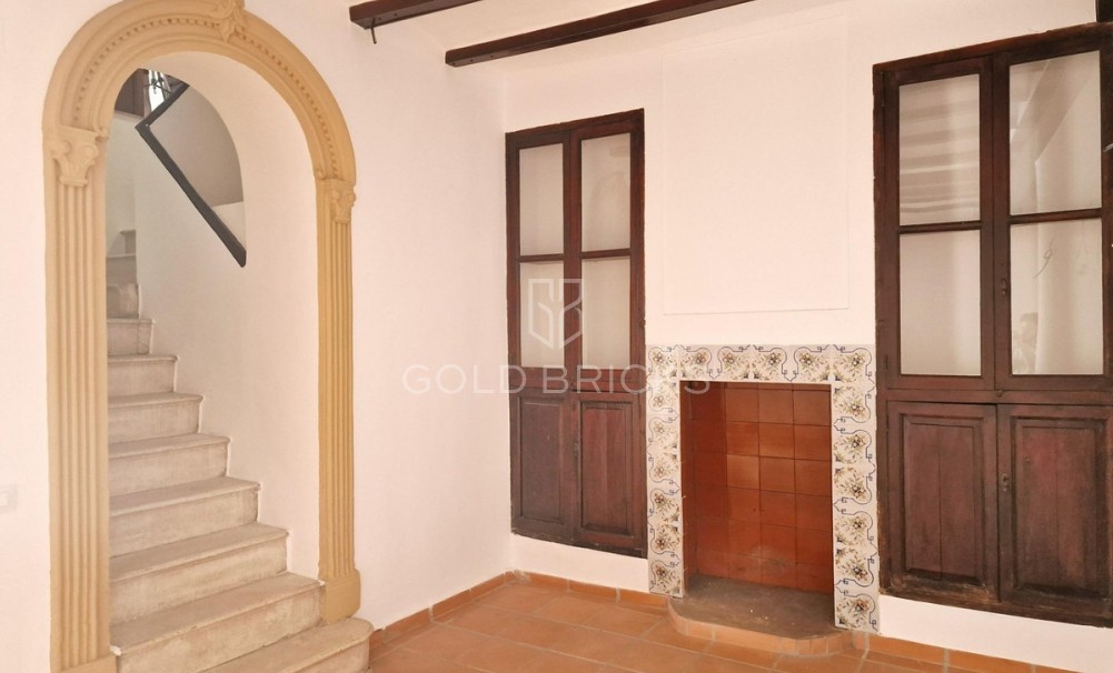 Wederverkoop ·  · Oliva