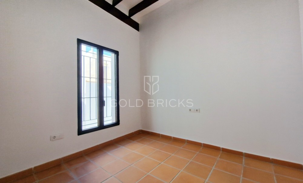 Wederverkoop ·  · Oliva