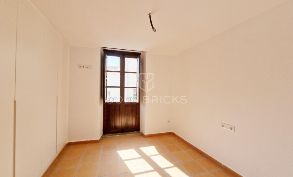 Wederverkoop ·  · Oliva