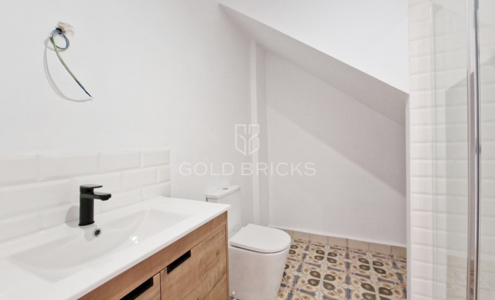 Wederverkoop ·  · Oliva