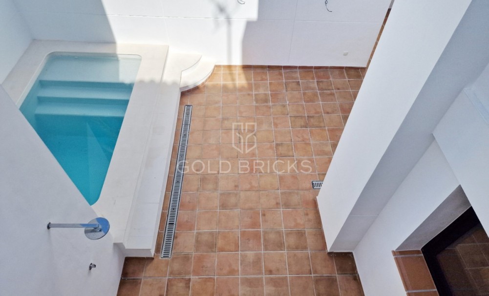 Wederverkoop ·  · Oliva