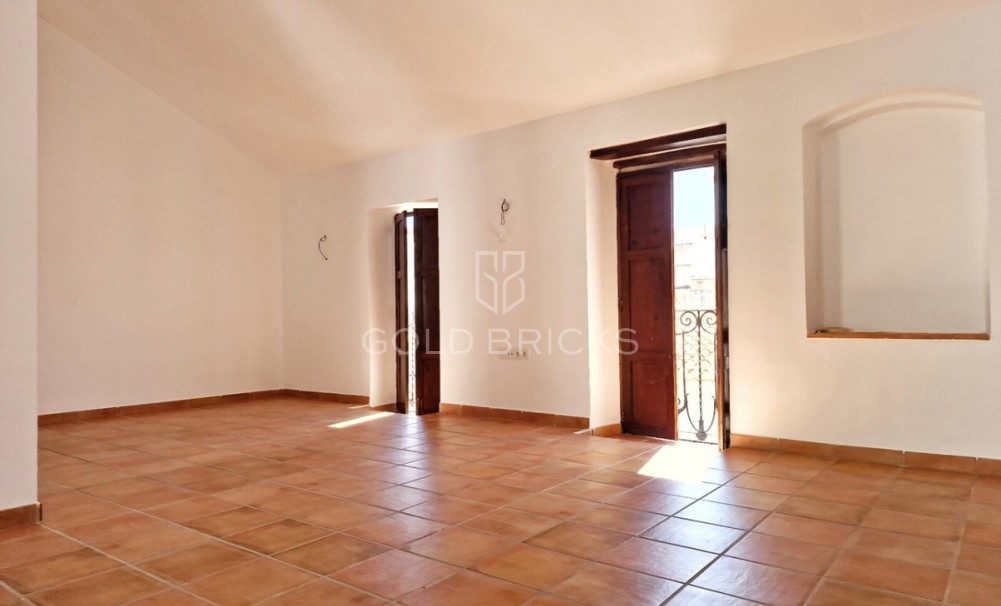 Wederverkoop ·  · Oliva