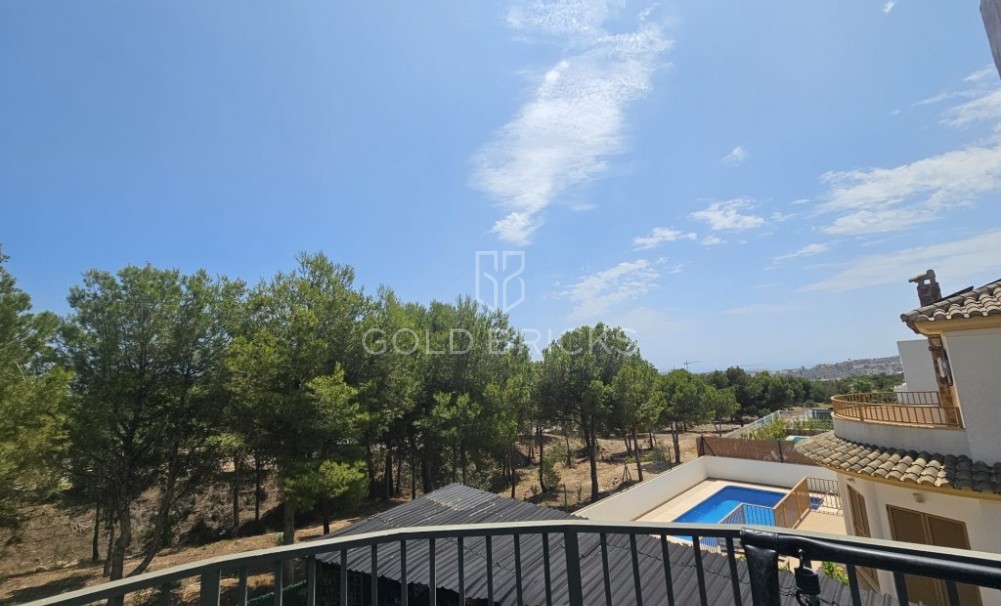 Resale ·  · Finestrat