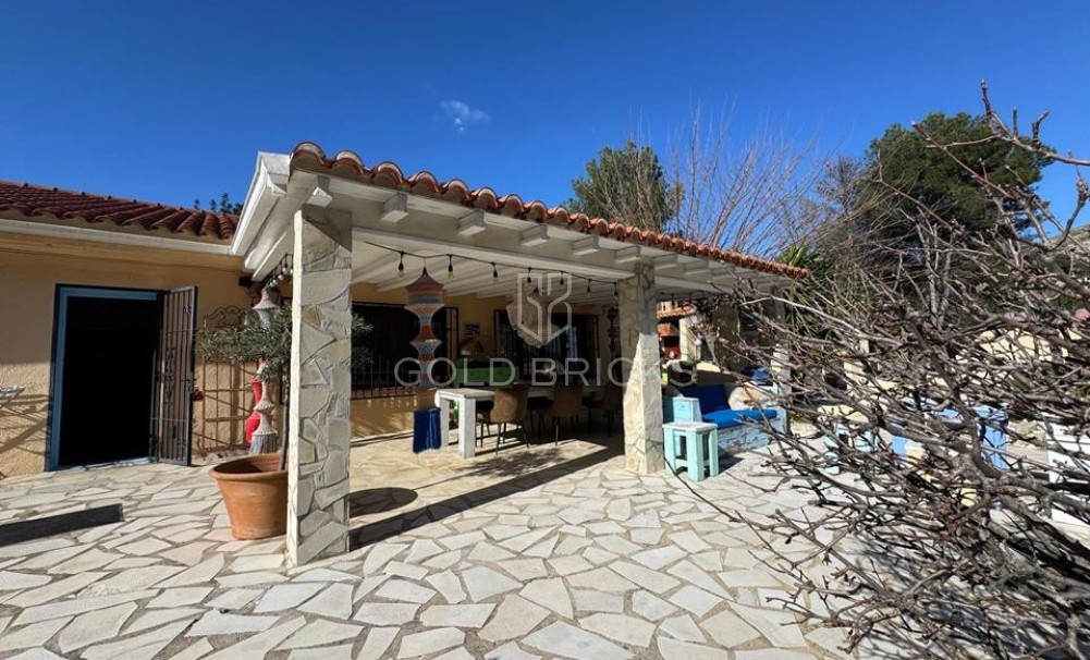 Wederverkoop ·  · Castell de Castells