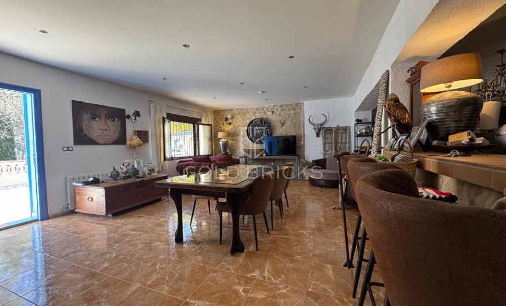 Wederverkoop ·  · Castell de Castells