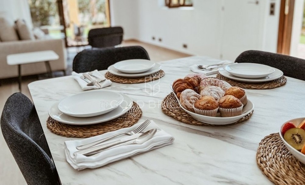 Wederverkoop ·  · Desert Springs