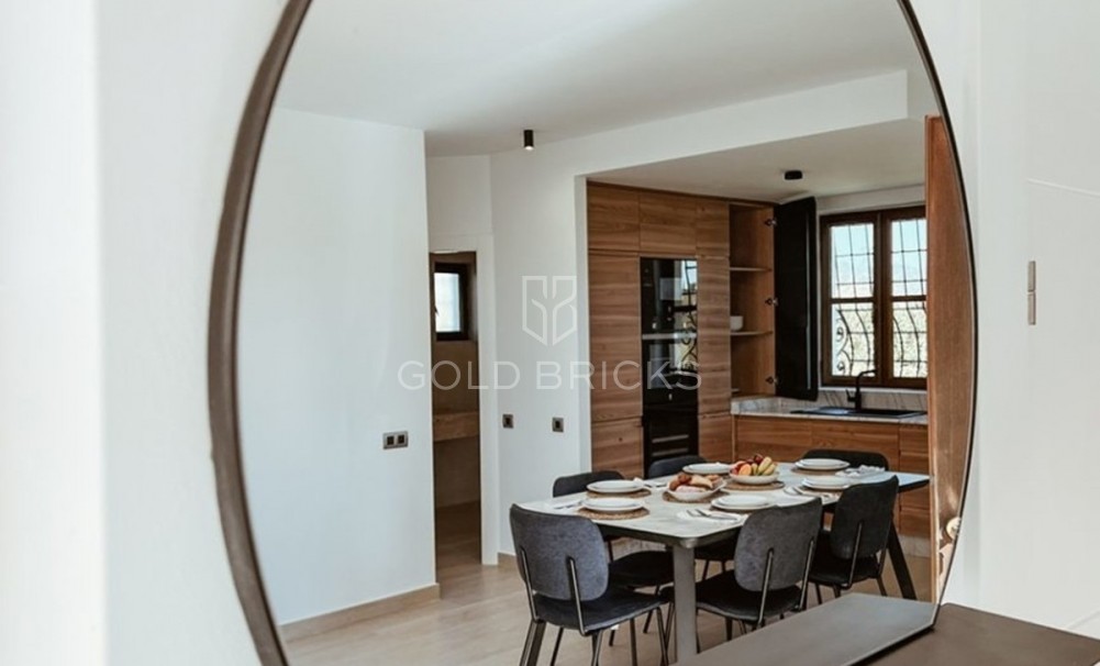 Wederverkoop ·  · Desert Springs