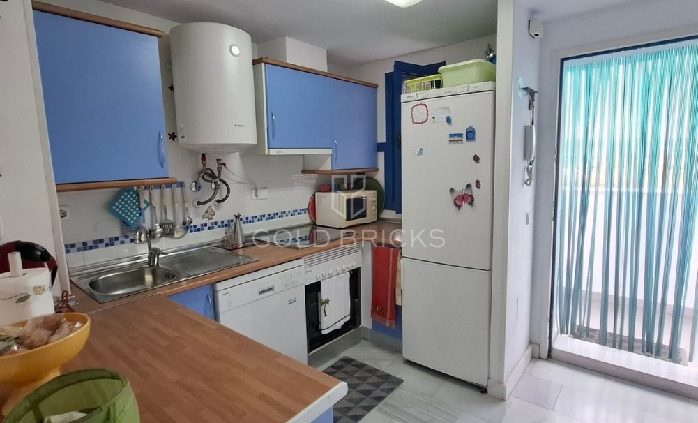 Återförsäljning ·  · Garrucha