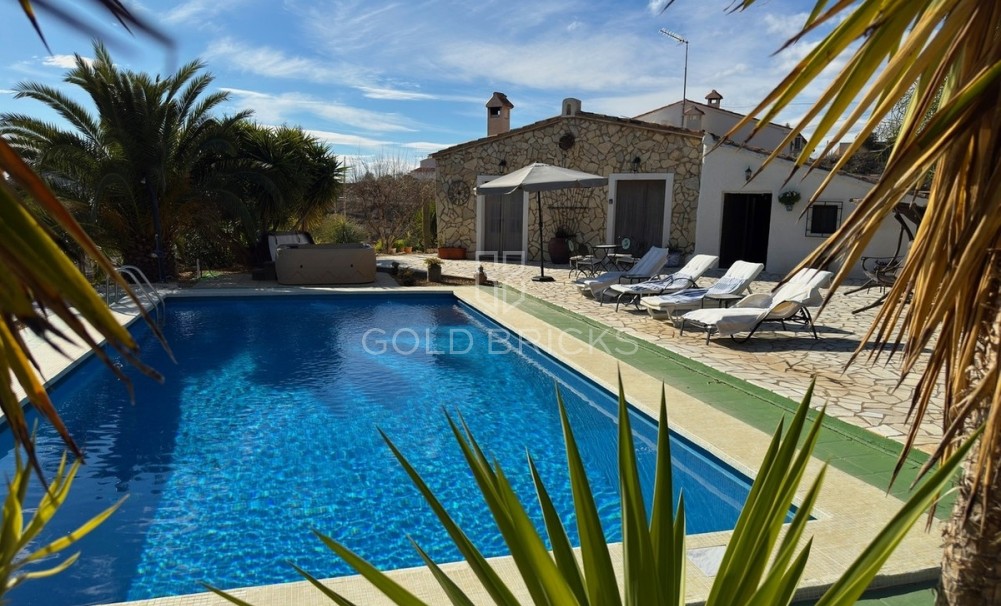 Revente ·  · Huércal-Overa