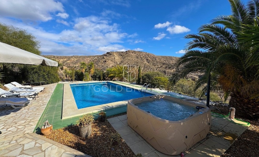 Revente ·  · Huércal-Overa