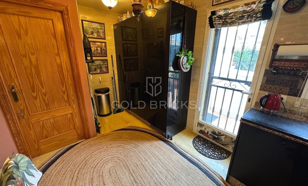 Wederverkoop ·  · Vera Playa