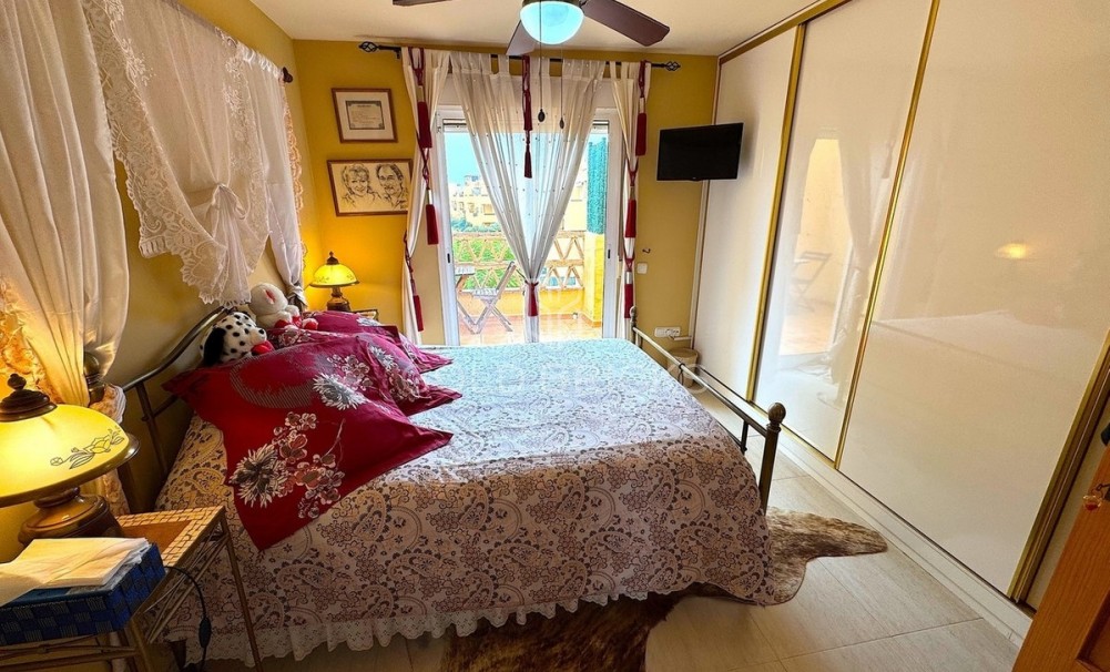 Wederverkoop ·  · Vera Playa