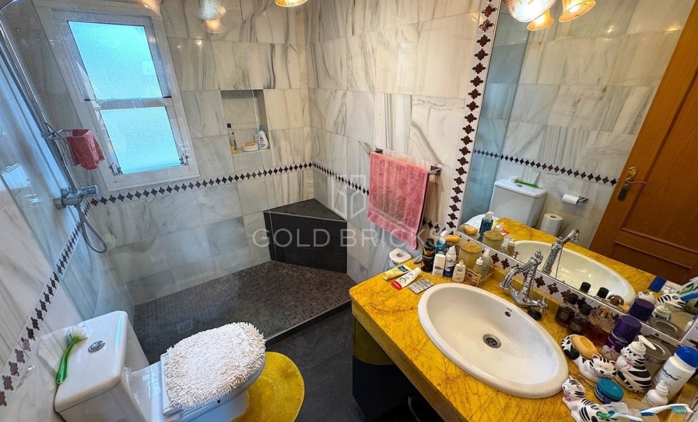 Wederverkoop ·  · Vera Playa