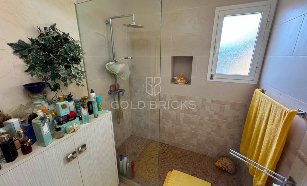 Wederverkoop ·  · Vera Playa