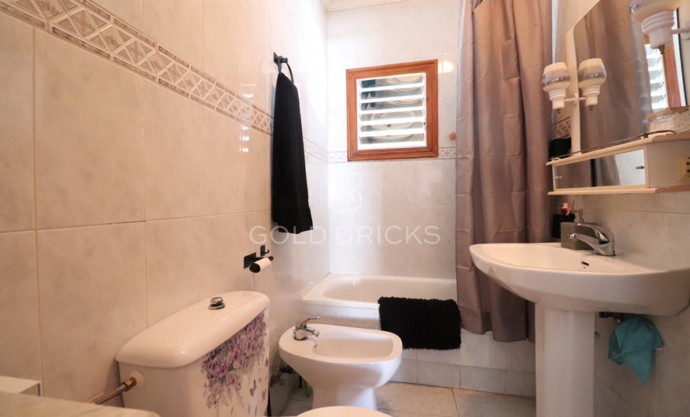 Återförsäljning ·  · Benijofar