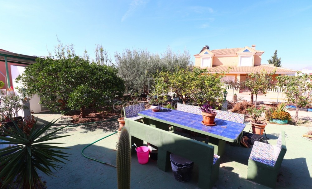 Återförsäljning ·  · Benijofar